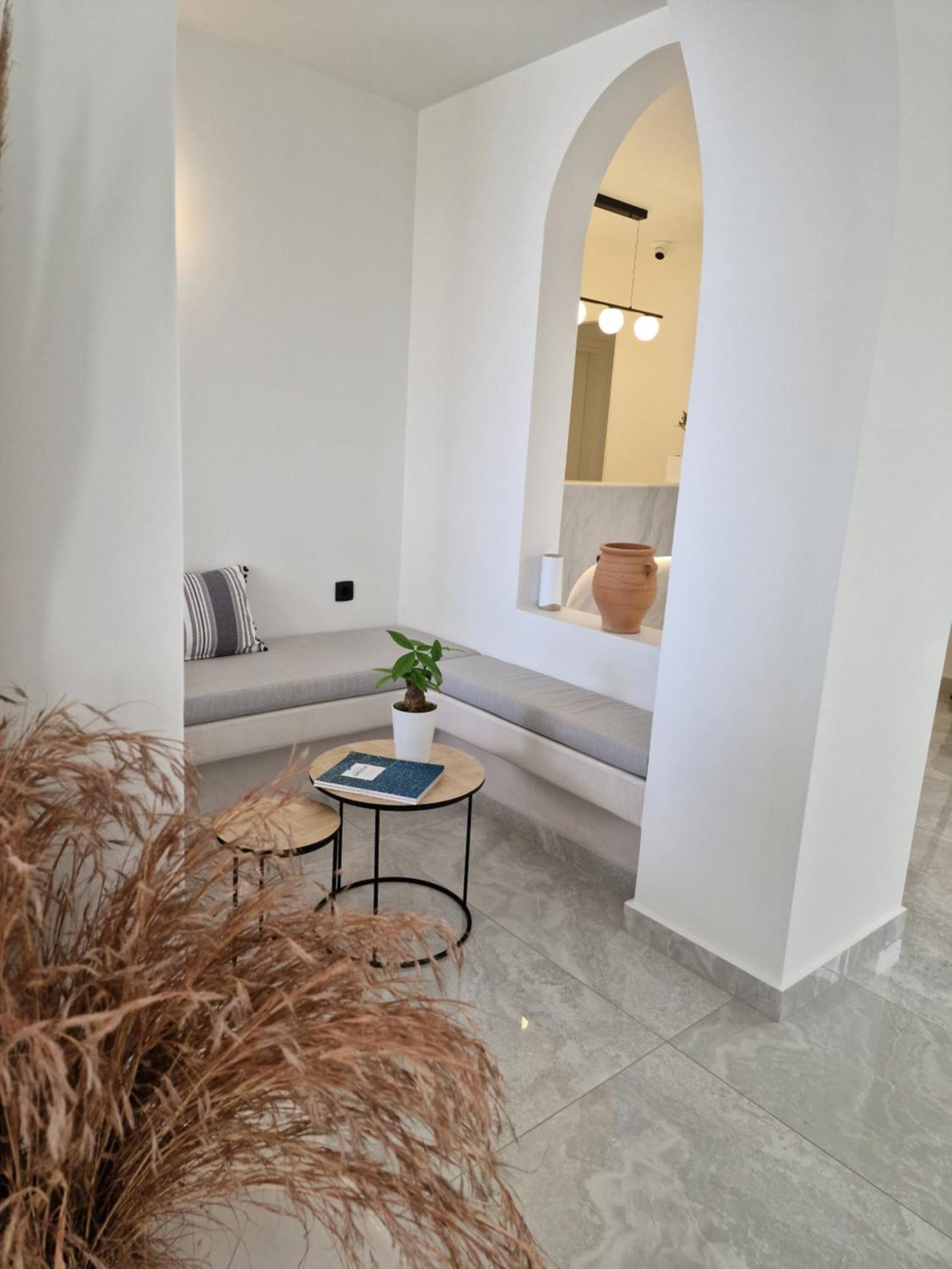 Cuore Santo Aparthotel Fira (Santorini)