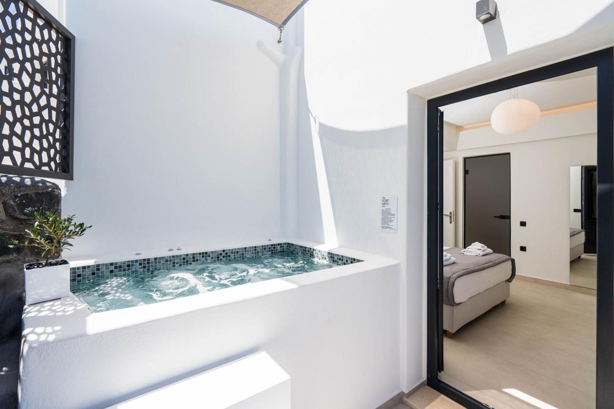 Cuore Santo Aparthotel Fira (Santorini)