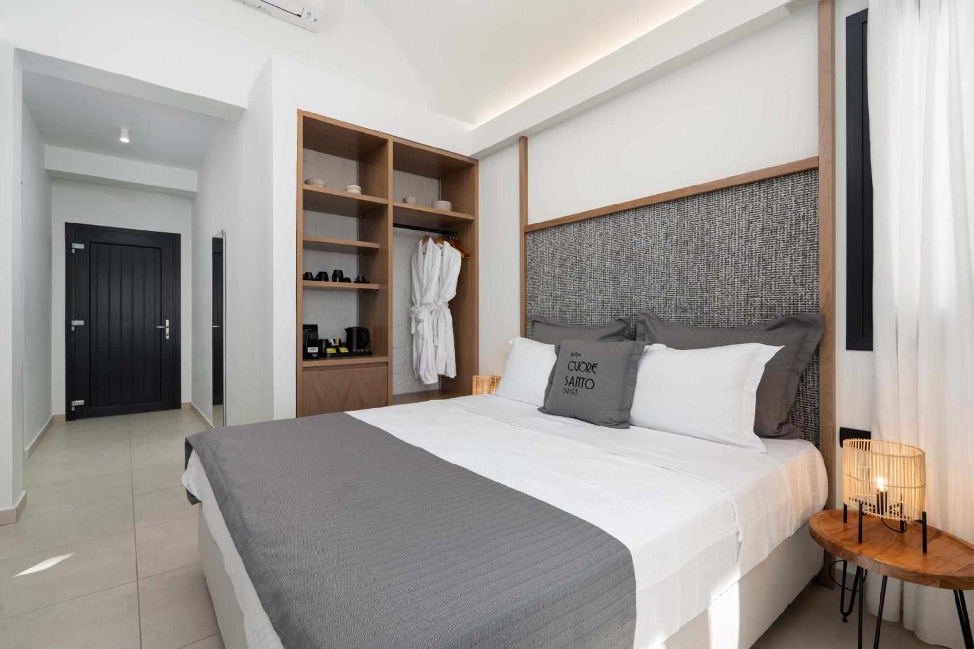 Aparthotel Cuore Santo Fira (Santorini)